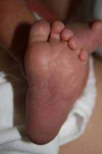 tiny-newborn-foot-image