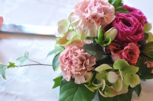 lovely-pink-white-green-bouquet-image
