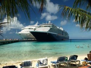 cruise-ships-tropical-image