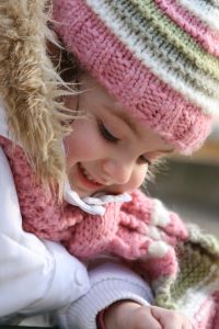 girl-pink-beige-scarf-image