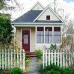 WAHM-Revolution-house-picket-fence-image